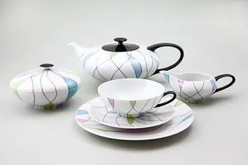 Juego de té de porcelana